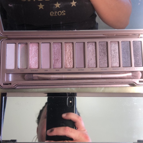 Urban Decay Naked Palette Bundle - Picture 9 of 10
